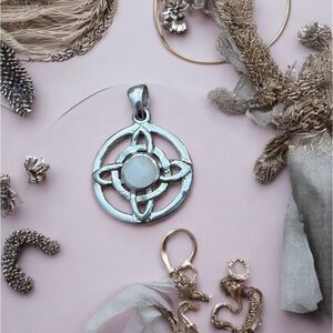 NWOT Opal Celtic Knot Pendant